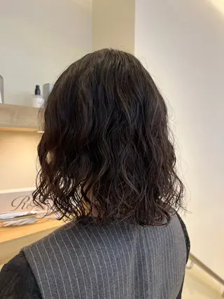 ミディアム パーマ 暖色カラー🍒スパ/ canna‎🤍のヘアスタイル