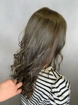 ロング カラー 吹田 駿 髪質改善縮毛矯正のヘアスタイル