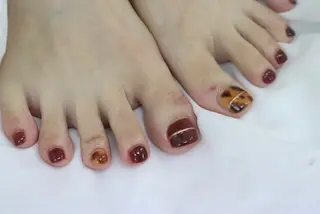 ネイル カラーズビューティサロン所属・ツノスエアヤカ ／つののネイルデザイン