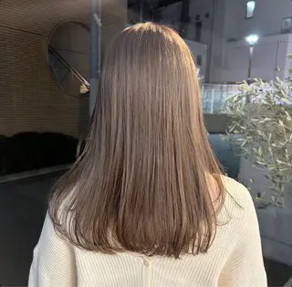 ロング ユイナ 🕊NaVI ベージュ/透明感のヘアスタイル