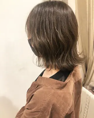 ミディアム カラー 韓国🇰🇷レイヤー 映える顔周り🩷のヘアスタイル