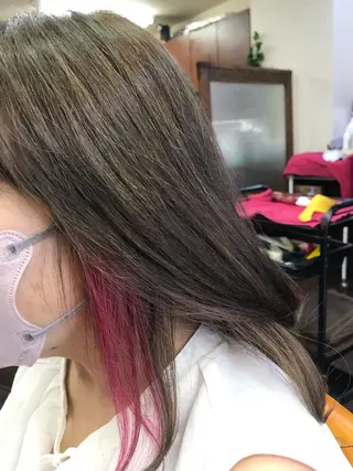 セミロング カラー 桧山 真のヘアスタイル