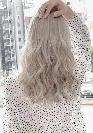 ロング _WHITE 静岡店のヘアスタイル