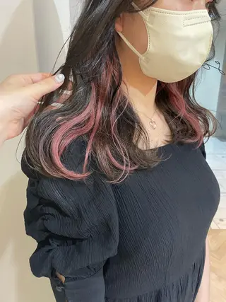 ミディアム カラー akane .のヘアスタイル