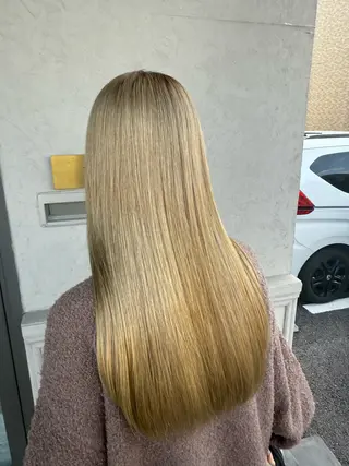 ロング hair design D.ulu所属・隅内 桃香のヘアスタイル