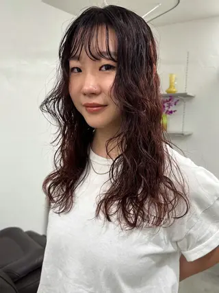 ミディアム イシイ モエカのヘアスタイル