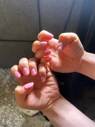 ネイル 暖色系ツヤカラー コトノ🫧のヘアスタイル