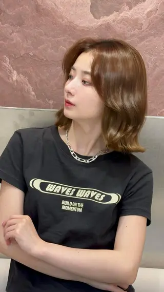 ミディアム ロンドガーネット /髪質改善/レイヤーのヘアスタイル