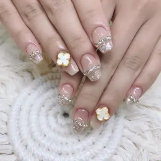 ネイル 🦋 MiKi 🦋 ネイルサロンのネイルデザイン