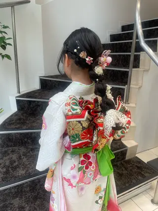 ヘアアレンジ BiBi  藪 菜月のヘアスタイル