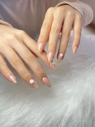 ネイル 岡田 野良のネイルデザイン