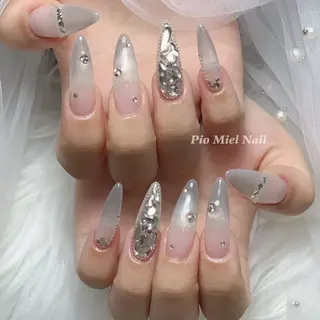 ネイル Pio Mielのネイルデザイン
