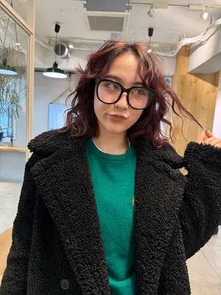 ミディアム カラー ミルクティー× グレージュMOMOのヘアスタイル