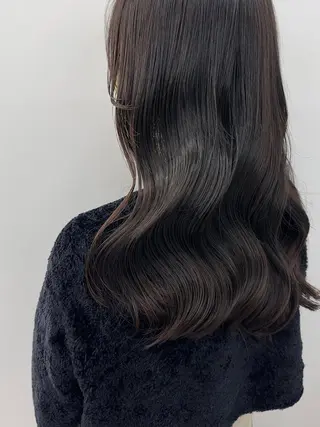 ロング WHITELY     Shibuya所属・プライベートサロン Akane🤍のヘアスタイル