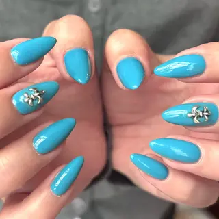 ネイル 🍓リスブラン MELのネイルデザイン