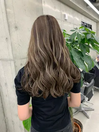 カラー LINOET NAGOYA所属・中川 来紀のヘアスタイル