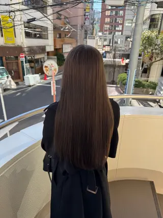 ロング カラー メンズ特化 センターパート特化のヘアスタイル