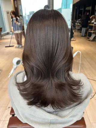 ロング 🎀大竹美侑／顔まわ りカット／レイヤーのヘアスタイル