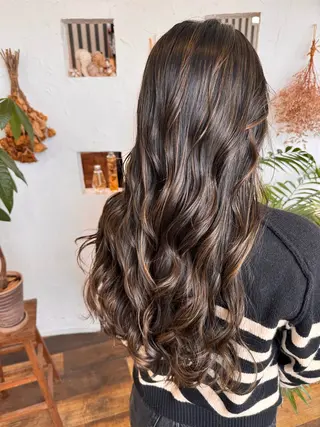 ロング カラー 🌸小掛🌸 豊橋外国人風カラーのヘアスタイル