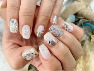 ネイル nailsalon Mirrorのネイルデザイン