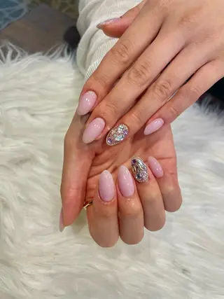 ネイル Nobody_ Manamiのネイルデザイン