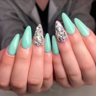 ネイル Nailsalon Merci所属・Merci momoのネイルデザイン