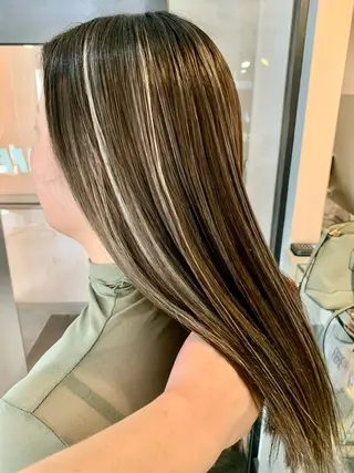 ロング カラー ヘアアレンジ 下妻 カラーエクステ難波のヘアスタイル