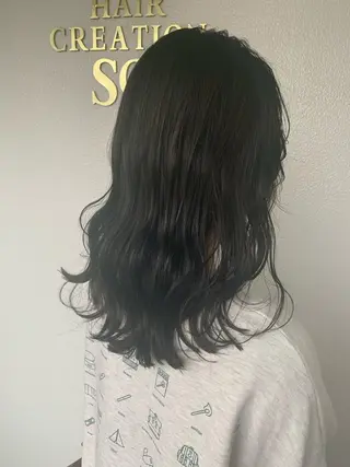 ロング 三野 沙也のヘアスタイル