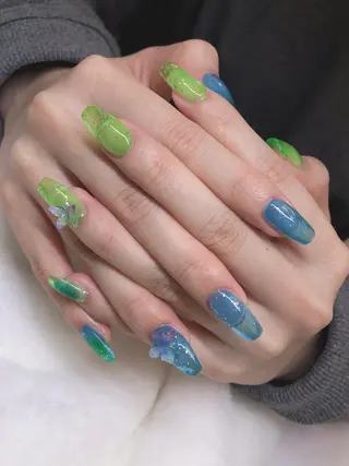 ネイル Flowerネイルサロン所属・. yukiのネイルデザイン