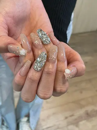 ネイル Lily Beauty天神西通り店所属・坂田 美生のネイルデザイン