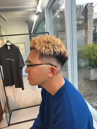 ショート パーマ メンズ 吉田 彩人のヘアスタイル