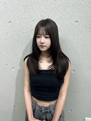 ロング 透明感ダブルカラー/ 諸岡ひばりのヘアスタイル