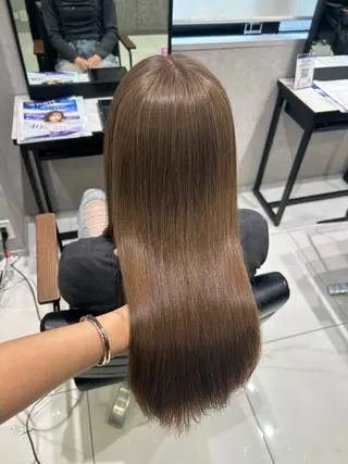 カラー 透明感カラー💙 束感マツエク🪼海月のヘアスタイル