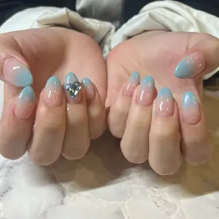 ネイル MORE-NAIL所属・Miki. MORE -NAILのネイルデザイン