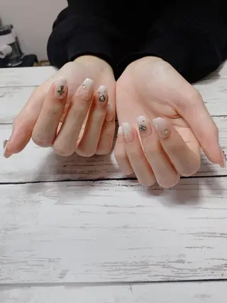 ネイル ゆず秋葉原 Vickyのネイルデザイン