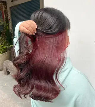 カラー THESALONS所属・🤍ブリーチカラー /寄田龍樹🤍のヘアスタイル