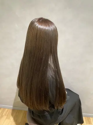 カラー 江田 彩那のヘアスタイル