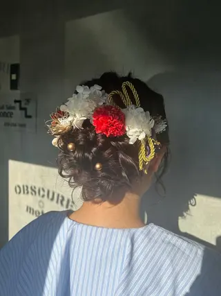 ロング 西村 真実子のヘアスタイル