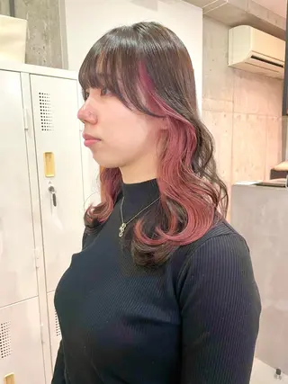 ミディアム 横山 奈央のヘアスタイル