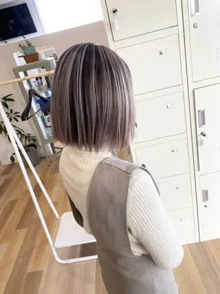 ショート LAFRE （ラフリ）所属・ケアブリーチ 黒瀬有汰のヘアスタイル