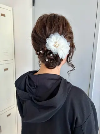 セミロング カラー ヘアアレンジ FERIA 池田 比嘉あゆ美のヘアスタイル