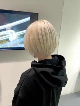 ショート LEF TATEMACHI所属・西山祐生/ハイトーン /ケアブリーチ/艶髪のヘアスタイル