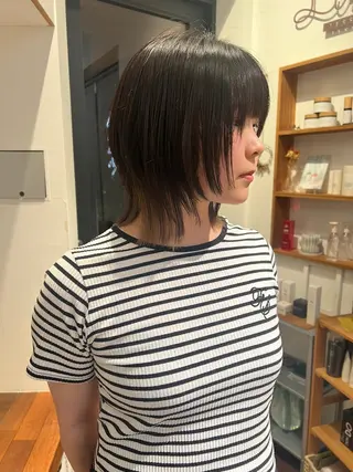 ミディアム Lin'ne所属・竹内梓／パーマ ／ハイトーンのヘアスタイル