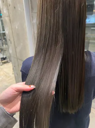 ロング piilo／ 岩花梨乃のヘアスタイル