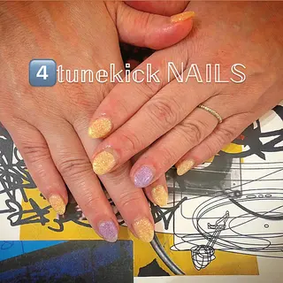 ネイル 4tunekick NAILS(フォーチュンキックネイルズ)所属・光森 淳子のネイルデザイン
