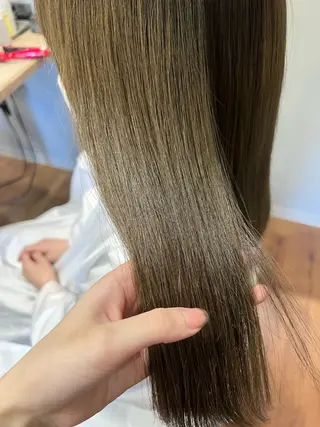 ロング 筒井 璃音のヘアスタイル