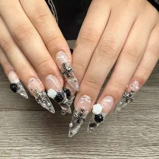 ネイル Msalon所属・渡久地 夢のネイルデザイン