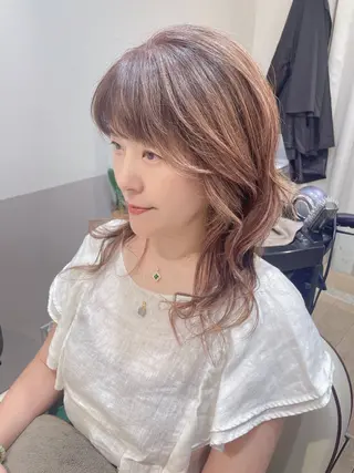 ミディアム カラー EMANON名古屋所属・美谷添（ミヤゾエ） まどか大人ヘアサロンのヘアスタイル