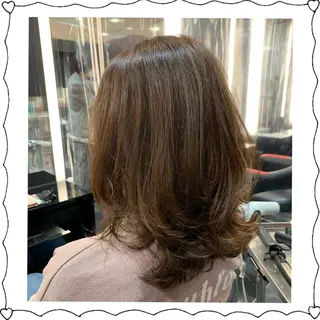 セミロング カラー 艶髪/白髪ぼかし ヘッドスパ/大野結菜のヘアスタイル