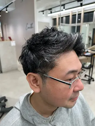 メンズ 市川透明感カラー &パーマ美容師Kaiのヘアスタイル